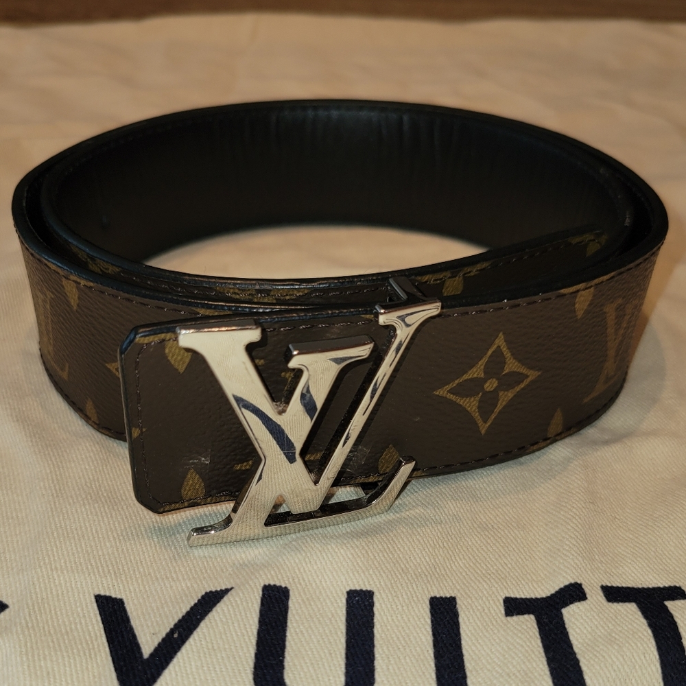 LV INITIALES 40MM REVERSIBLE